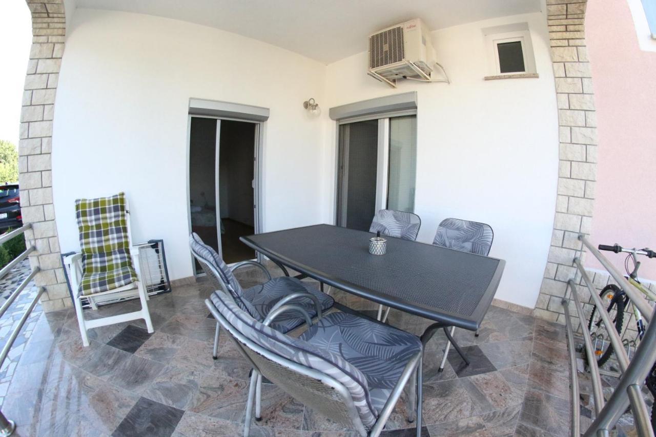 Tar-Vabriga Villa Baldi מראה חיצוני תמונה